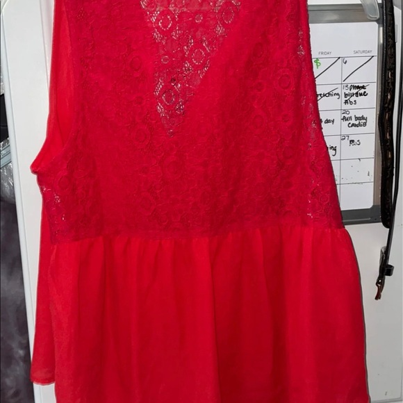 Dressy women’s tank top - Picture 3 of 3